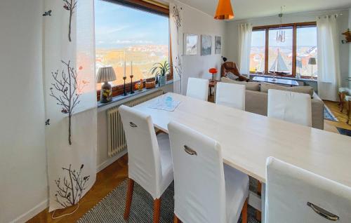 2 Bedroom Nice Home In Kungshamn — Kungshamn — photo 4