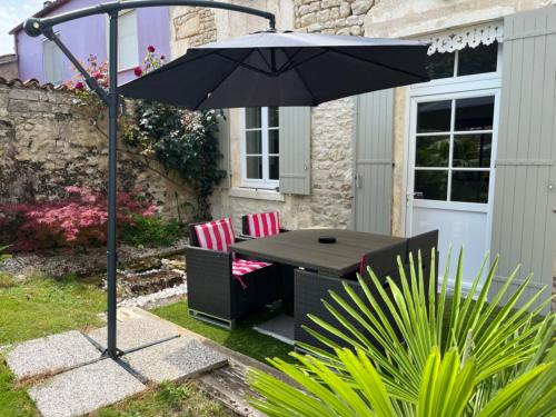 Charmante Charentaise in Saint-Jean-D'angely, France