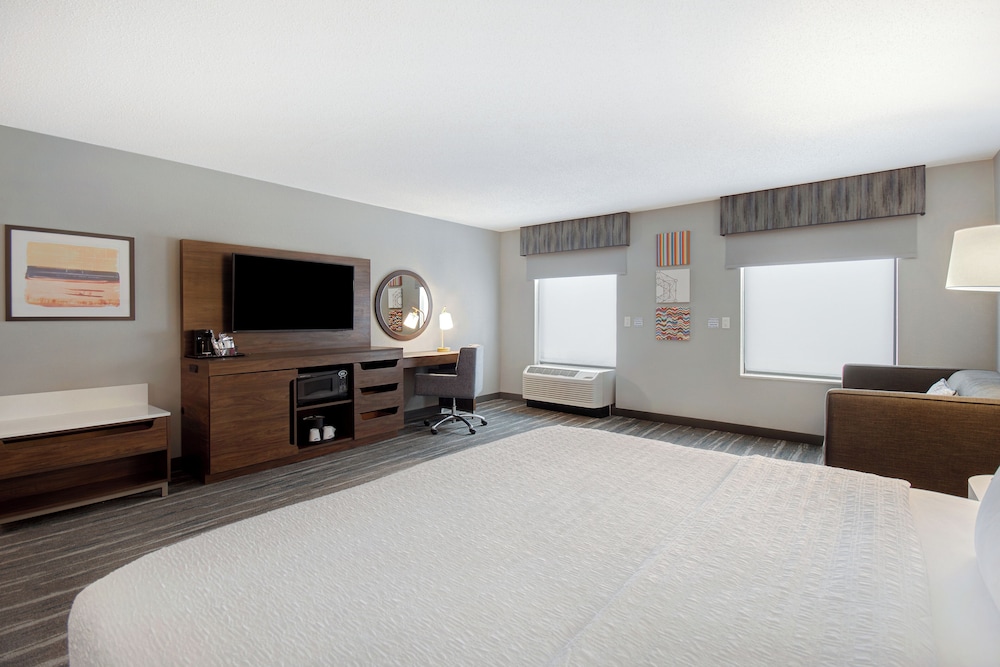 Hampton Inn & Suites Dayton Vandalia - photo 8