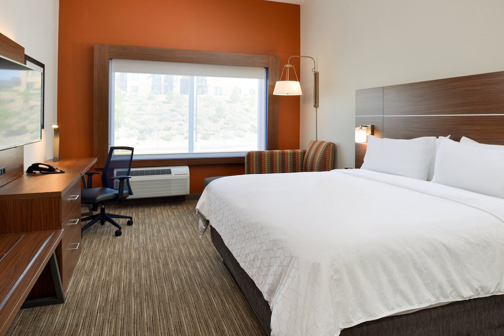 Holiday Inn Express & Suites Elko by IHG - photo 15