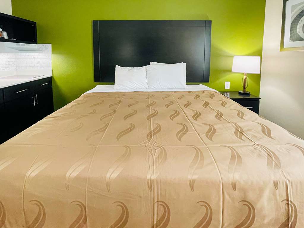 Quality Inn & Suites Lake Charles South - photo 10
