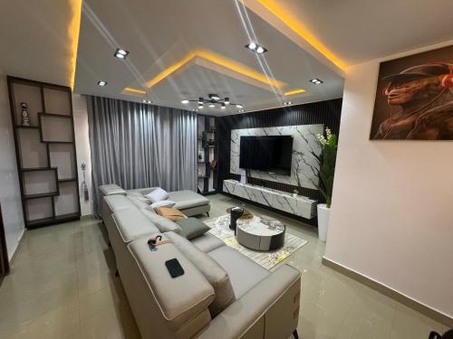 Cozy Ambience 1 — 4-Star Luxury Hotel in Ibadan, Nigeria