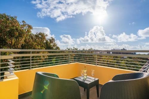 Art Deco Central Apartments Funchal — 4-Star Luxury Hotel in Funchal, Portugal