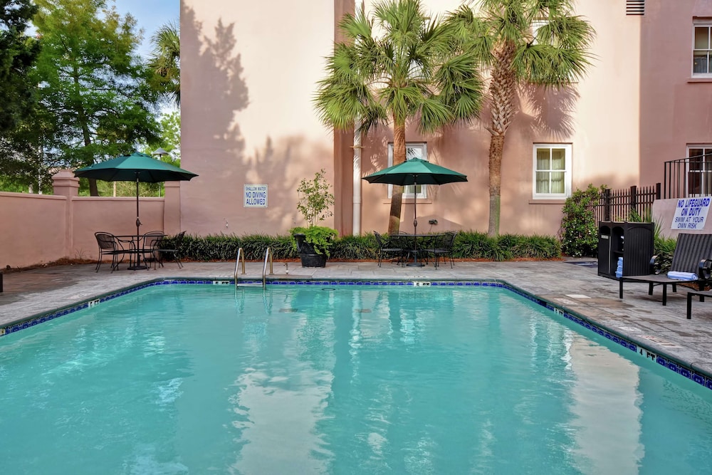 Embassy Suites by Hilton Charleston Historic District - photo 27