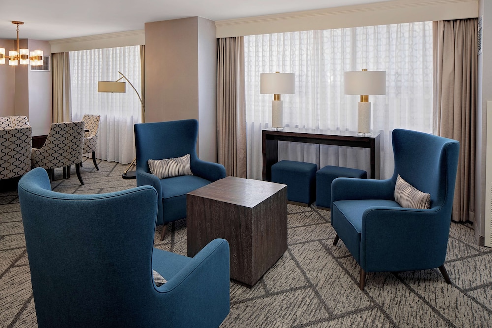 DoubleTree by Hilton Tulsa Downtown - photo 33