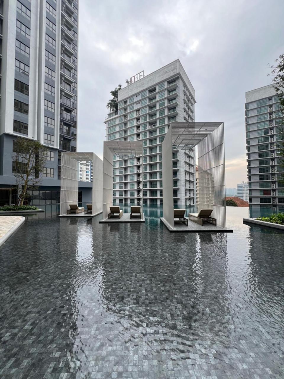 SY Urban Dwell Staycation Near Shah Alam Stadium — 4-Star Luxury Hotel in Shah Alam, Malaysia