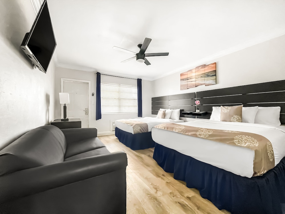 Hollywood Beach Hotels - photo 84