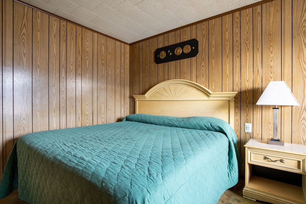 OYO Hotel Holly Springs MS - photo 5