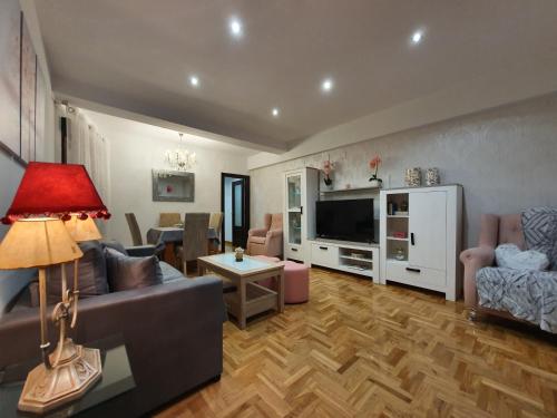 JasJosAc Centro La elegancia de la cadena JasjosAc in Gijon, Spain