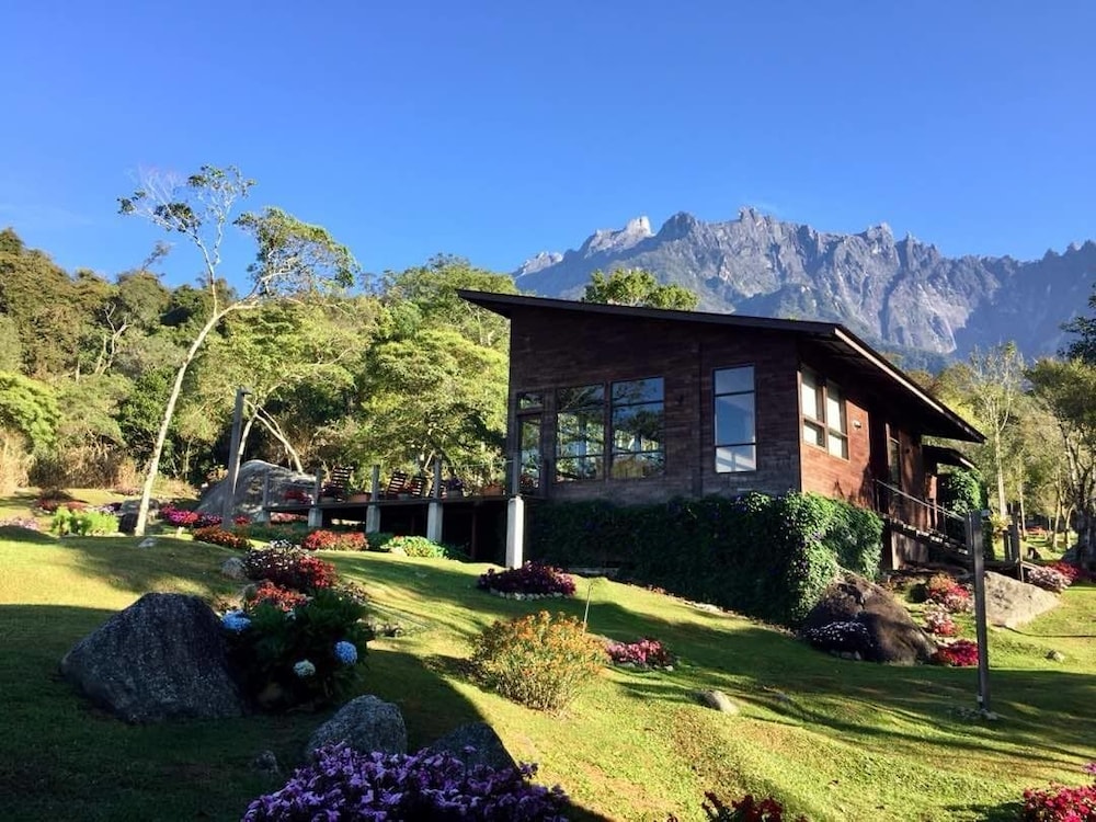 Spring Garden — Ranau — photo 2