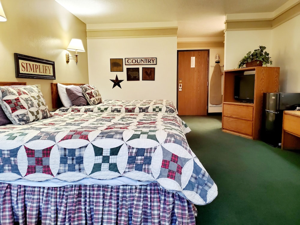 Covered Wagon Motel - photo 42