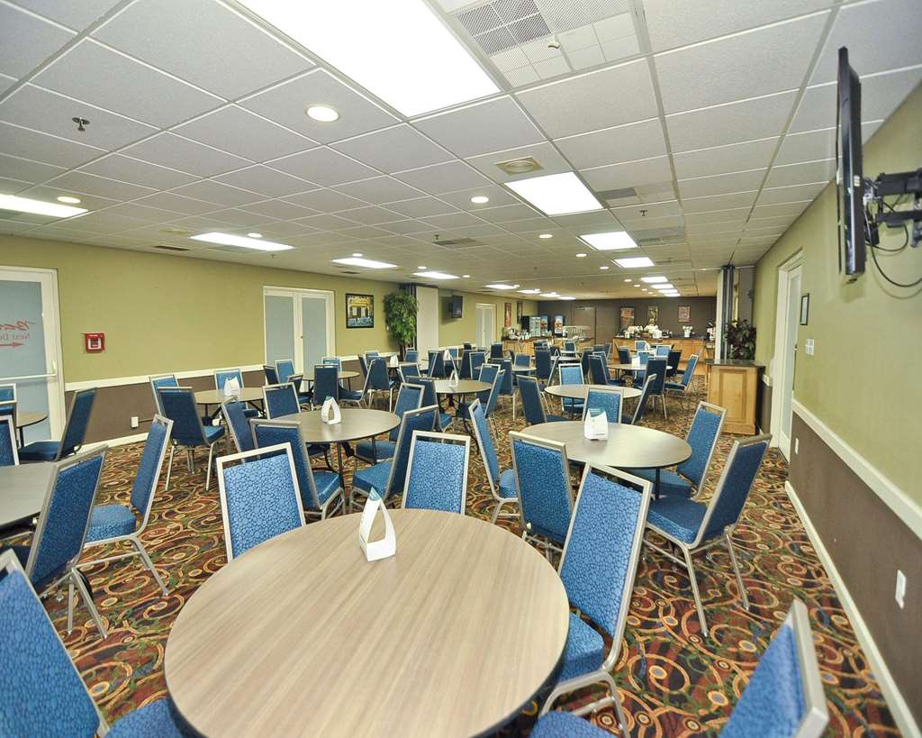 Comfort Inn Sandusky - photo 37