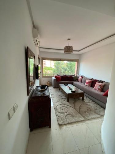 Cosy appartement Marrakech Hivernage Geuliz — 4-Star Luxury Hotel in Marrakesh, Morocco