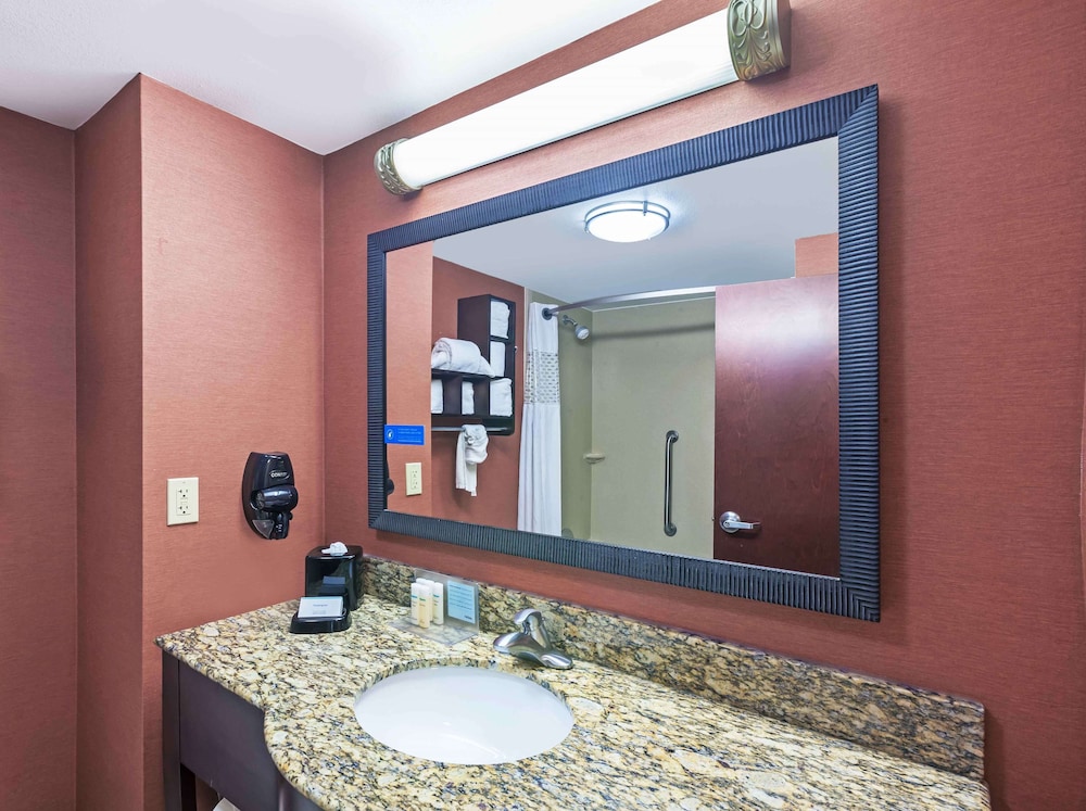 Hampton Inn & Suites Morgan City - photo 31