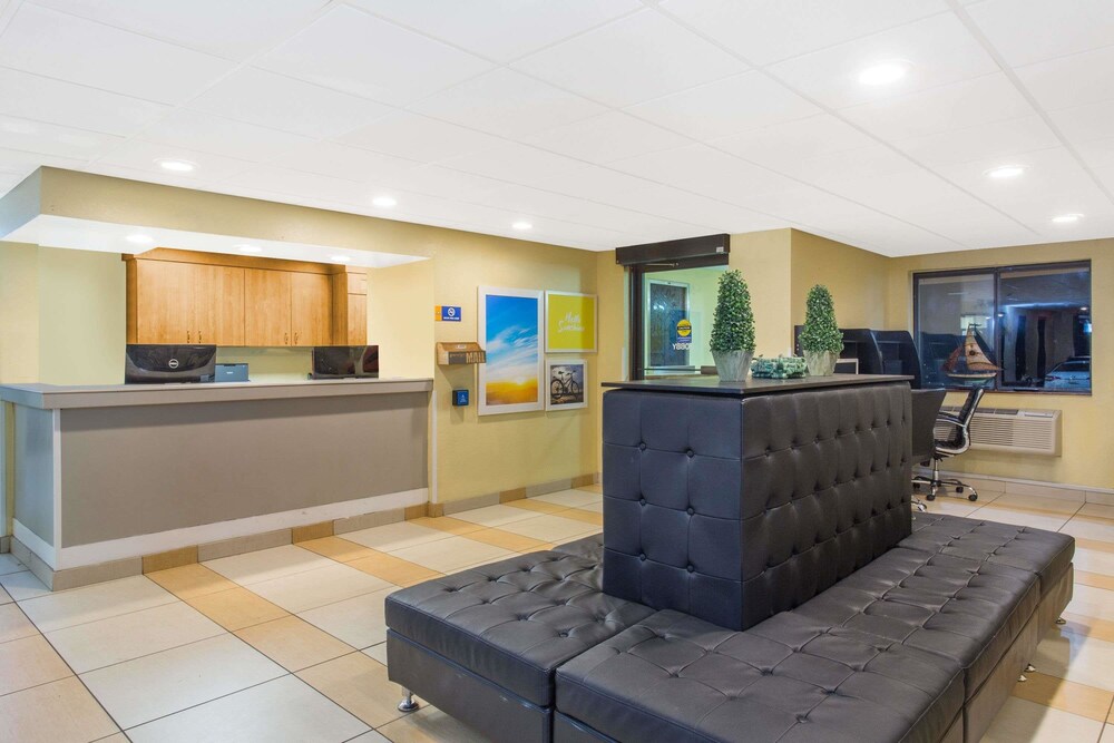 Days Inn Leominster Fitchburg Area - photo 3