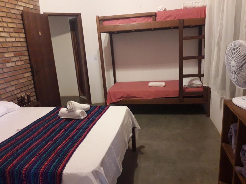 Pousada Pico Da Vila in Santa Cruz Das Palmeiras, Brasil