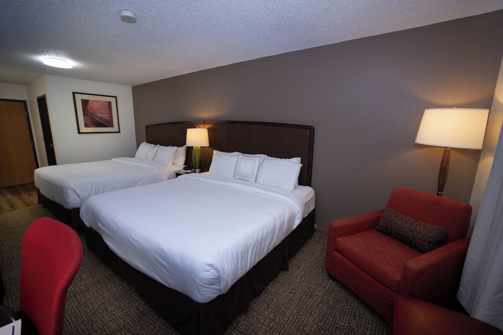 Alliance Hotel & Suites a Howard Johnson by Wyndham - photo 14