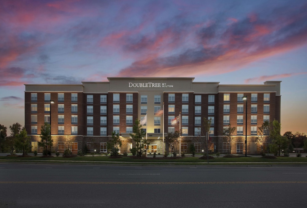 DoubleTree by Hilton Raleigh Cary - carbon neutral hotel in Cary