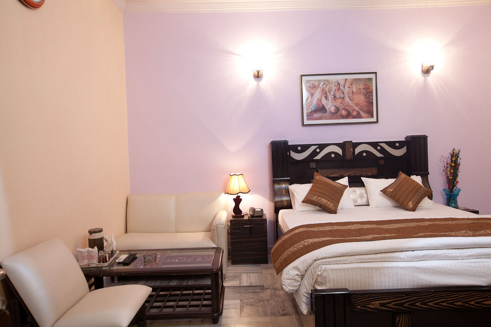 Oyo 320 Sector 35 — Noida — photo 3