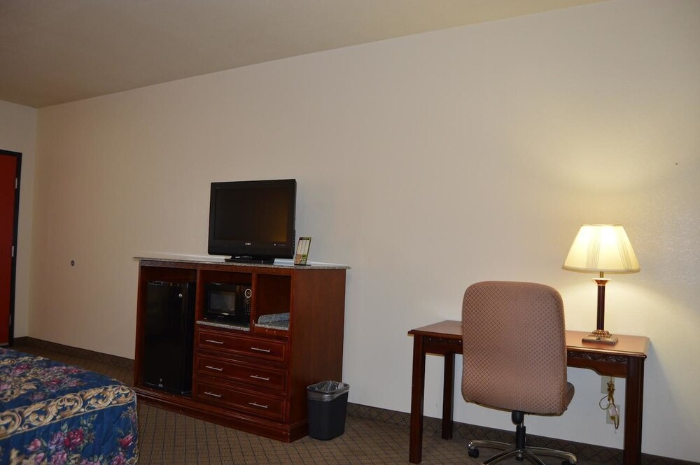 Motel 6 Atoka OK - photo 3