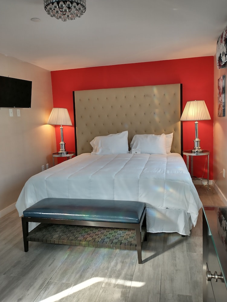 Dunns Josephine Hotel - photo 13