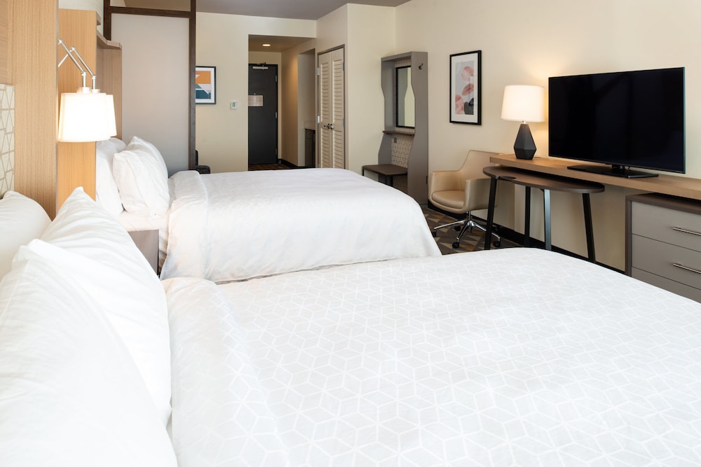 Holiday Inn & Suites Idaho Falls by IHG - photo 9