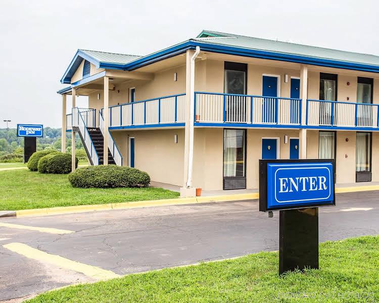 Claremont Inn & Suites - featured photo