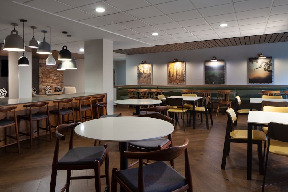 Fairfield Inn & Suites by Marriott Charleston - photo 30