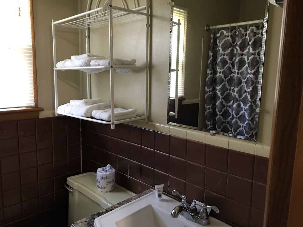 Motel Grand - photo 35