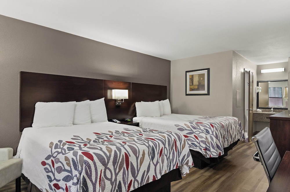 Red Roof Inn Baldwin - photo 7
