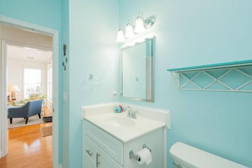 Sea Glass by Oak Island Accommodations - photo 33