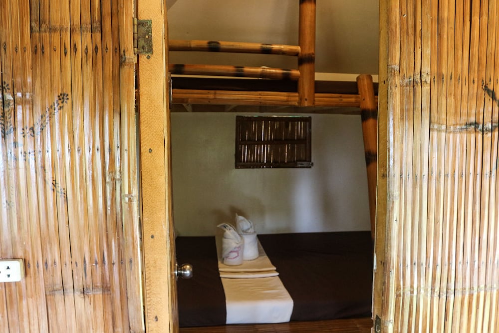 Seasta Beach Resort — Baler — photo 3