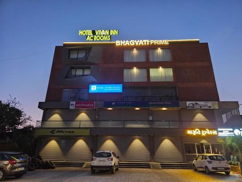 Hotel Vivan Inn in Himatnagar, India
