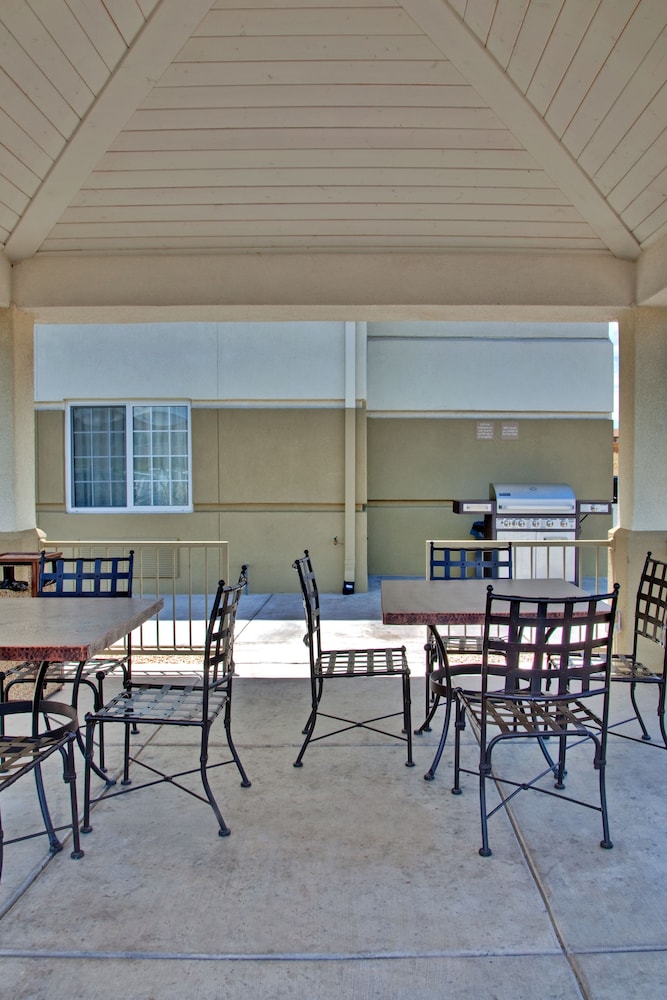 Candlewood Suites Nogales by IHG - photo 28