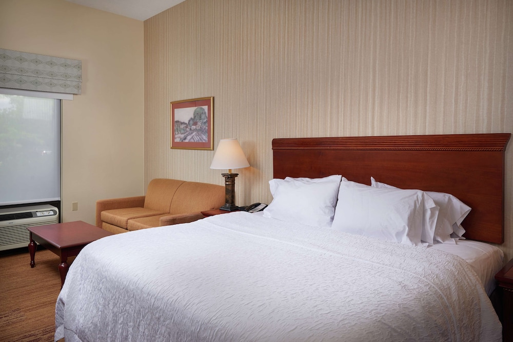 Hampton Inn Shrewsbury - photo 9