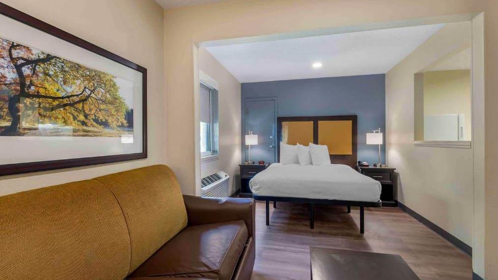 Studio 6 Suites Charlotte NC Tyvola Rd Executive Park - photo 14