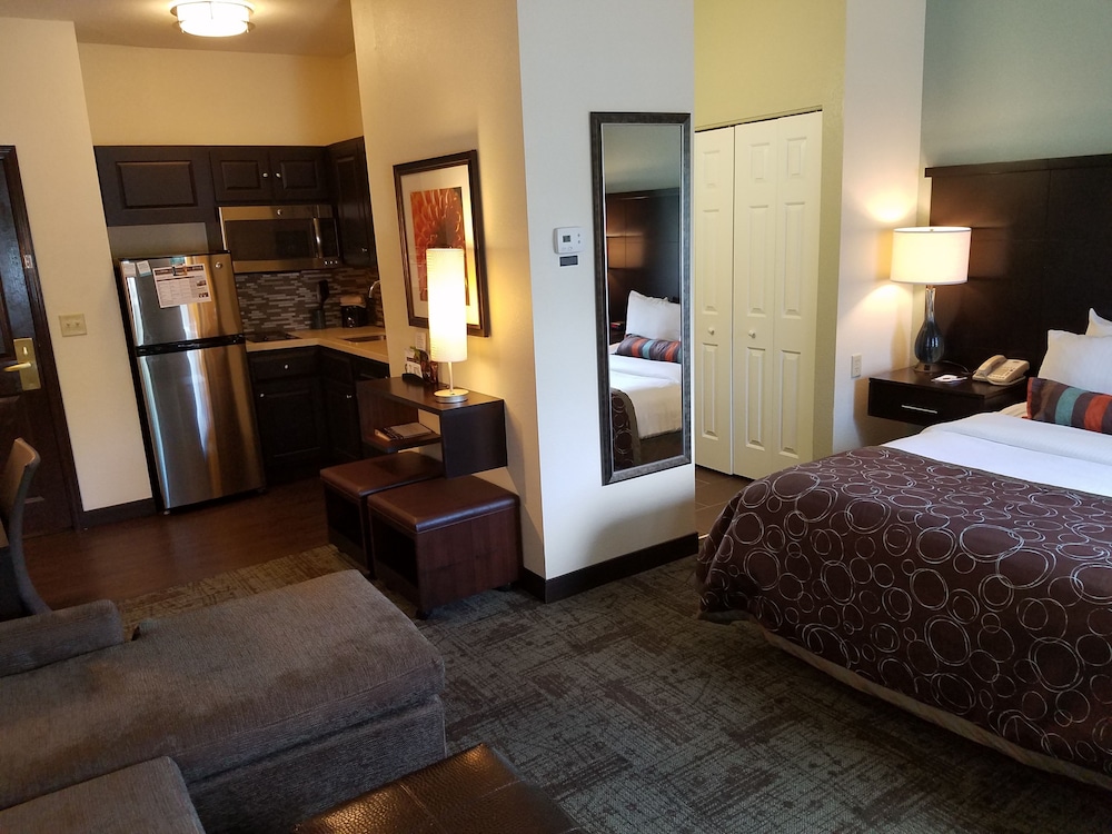 Staybridge Suites Cincinnati North an IHG Hotel - photo 4