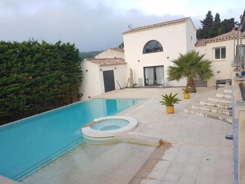 O' bien être provençal — hotel in Le Rove