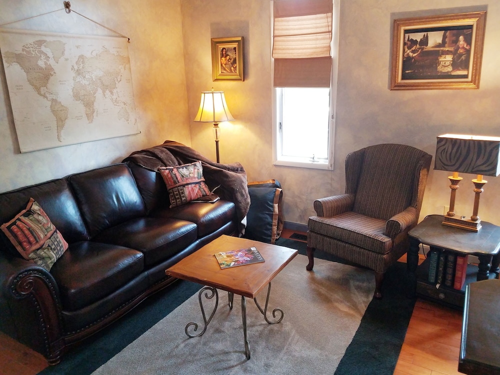 Tuscan Manor - photo 9
