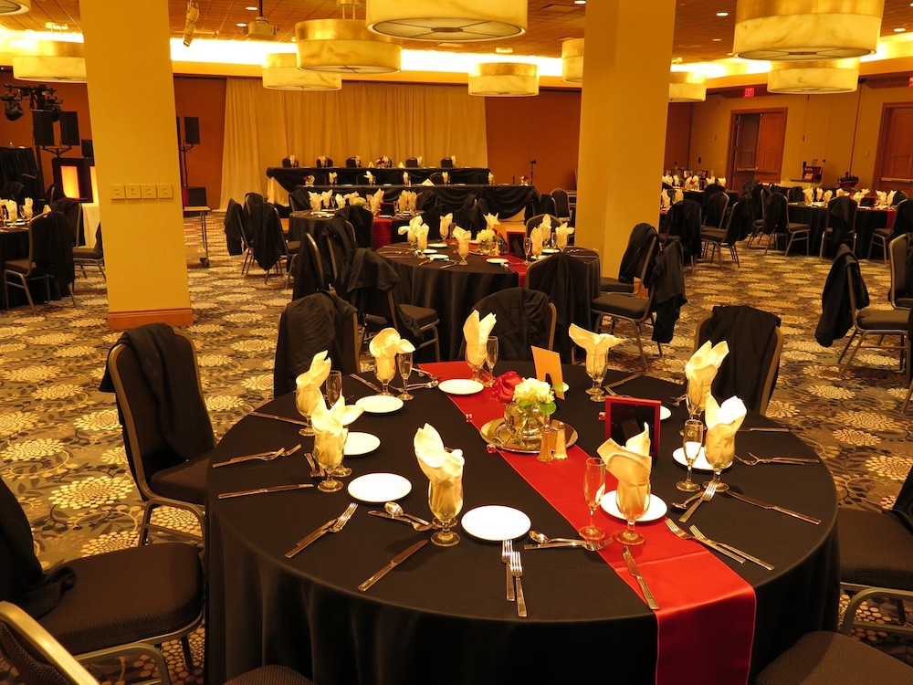 Harrah's Joliet Casino & Hotel A Caesars Rewards Destination - photo 43
