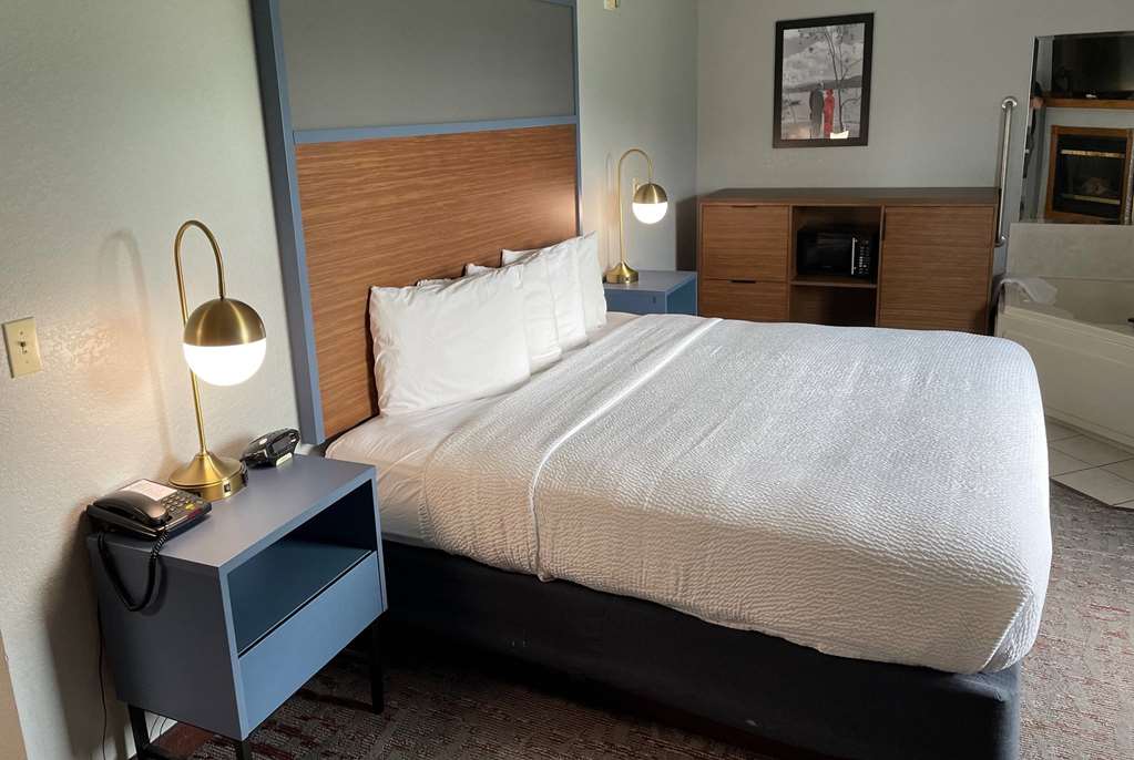 AmericInn by Wyndham Ankeny Des Moines - photo 20