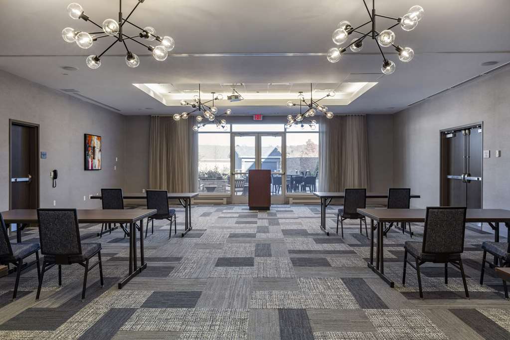 Cambria Hotel Manchester South Windsor - photo 46
