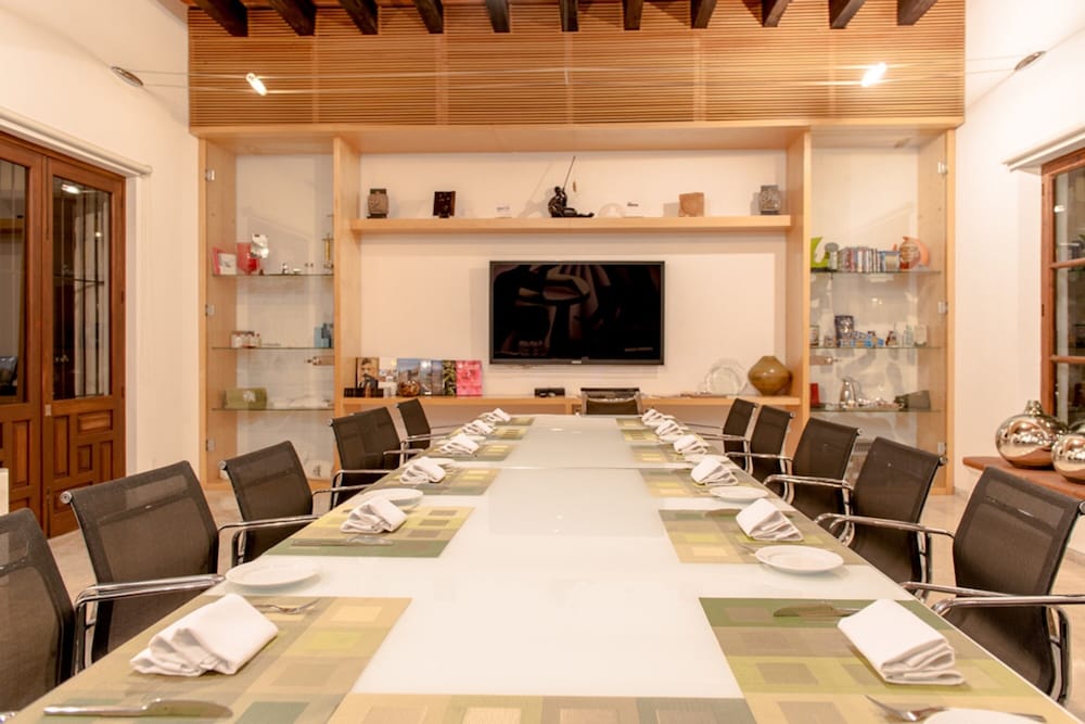 Meeting facility