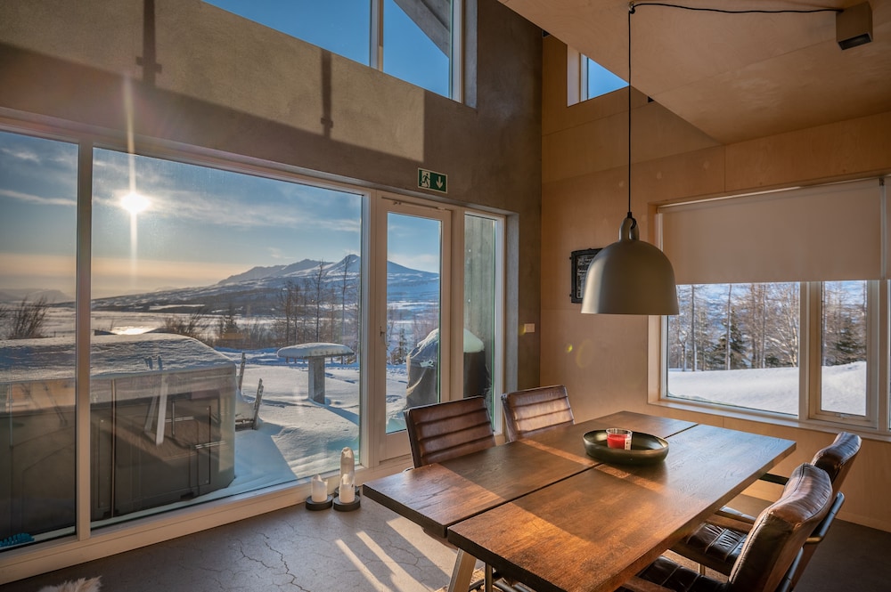 Viking Cottages and Apartments