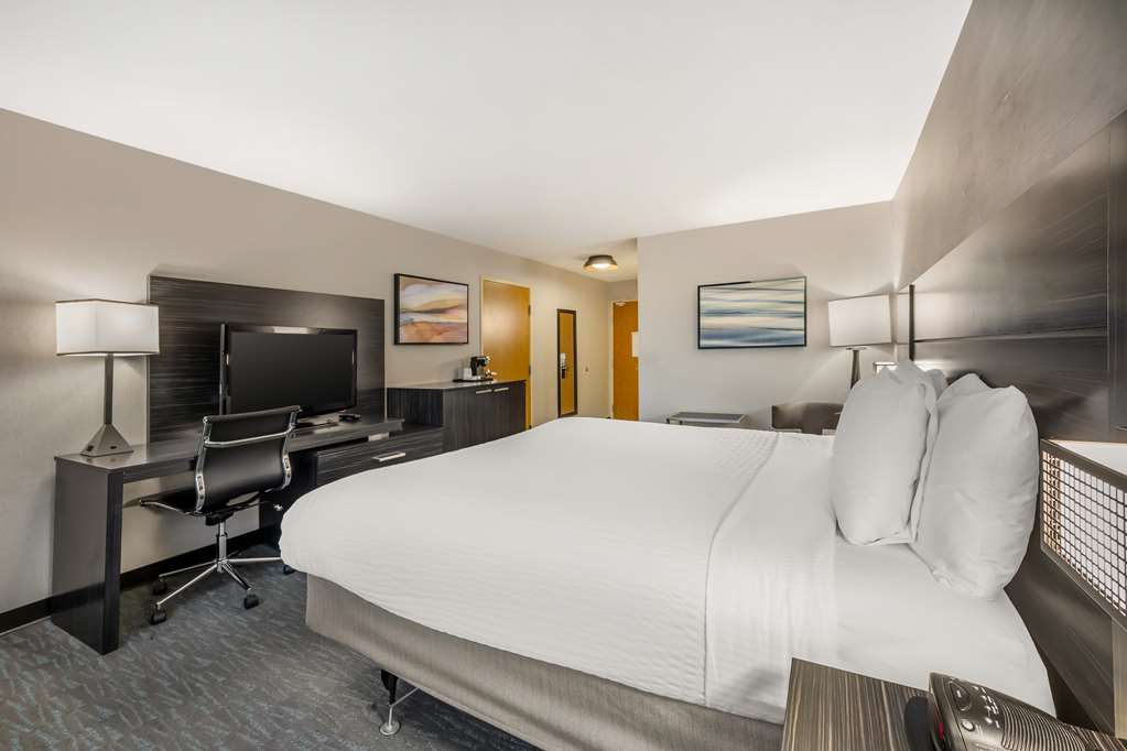 Best Western Plus North Las Vegas Inn & Suites - photo 13