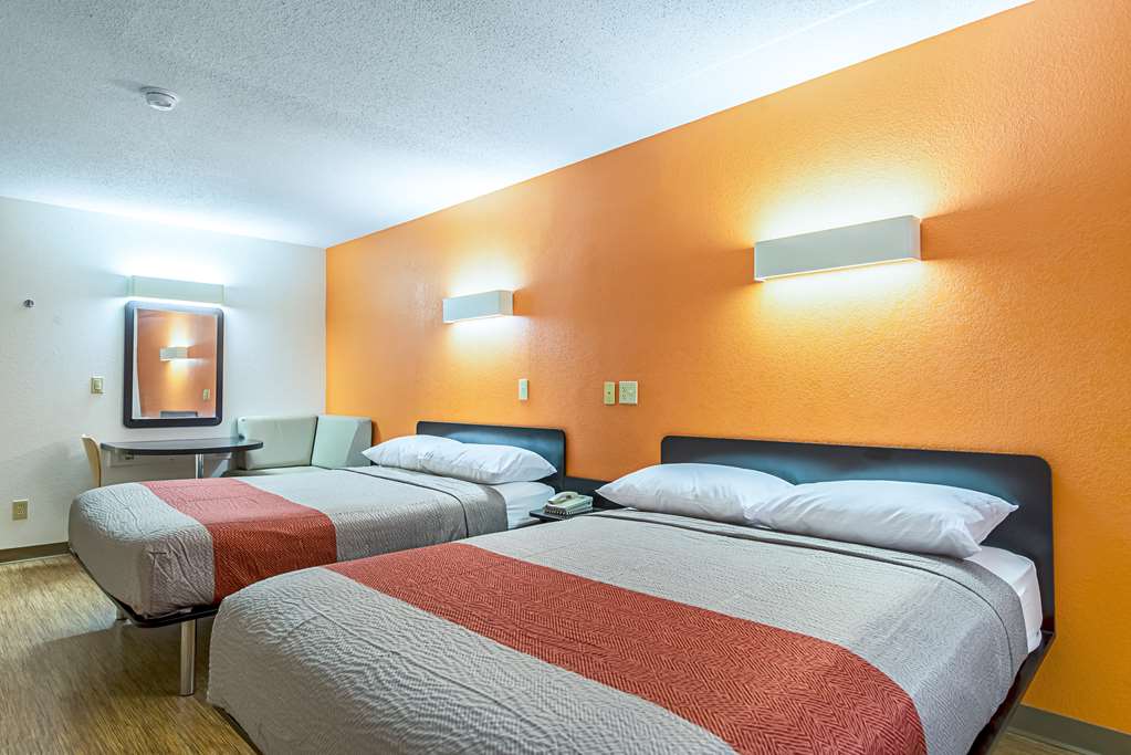 Motel 6 Indianapolis Carmel - photo 8