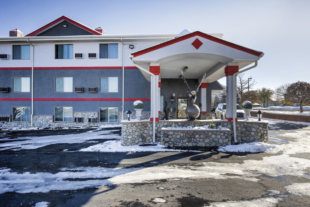 OYO Hotel Castle Rock CO Downtown - featured photo