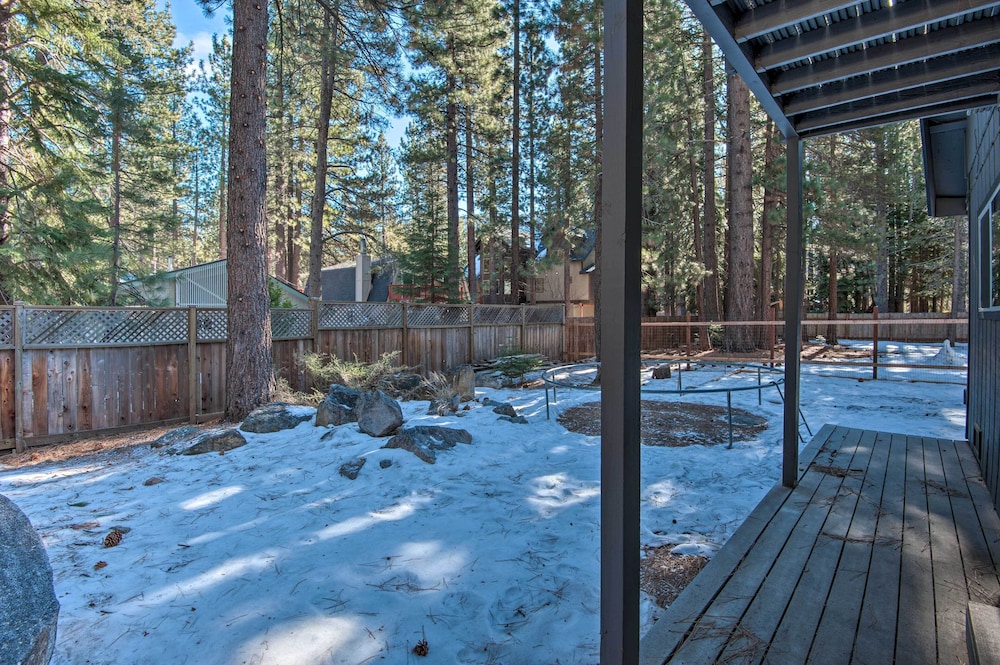 7 Mi to Heavenly Ski Resort Cozy Tahoe Cabin - photo 20