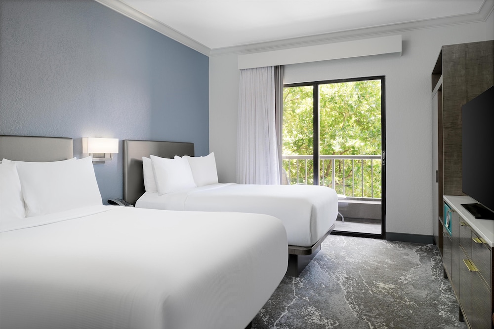 Hilton Boca Raton Suites - photo 8