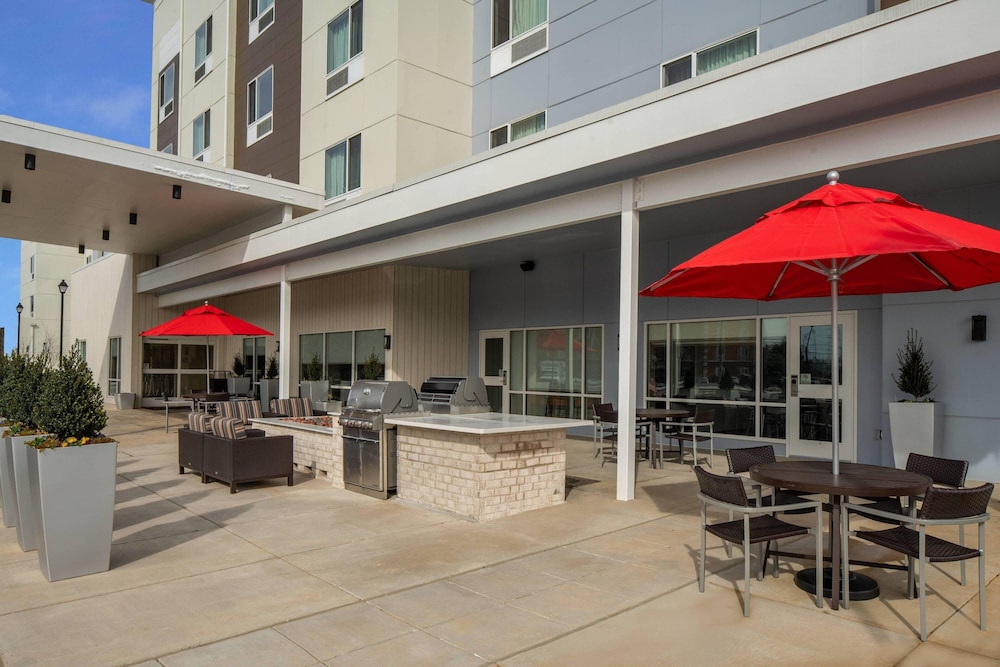 TownePlace Suites by Marriott Clarksville - photo 25